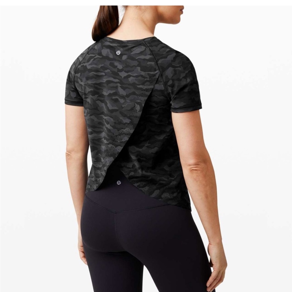 Lululemon Quick pace short sleeve deep coal black camo